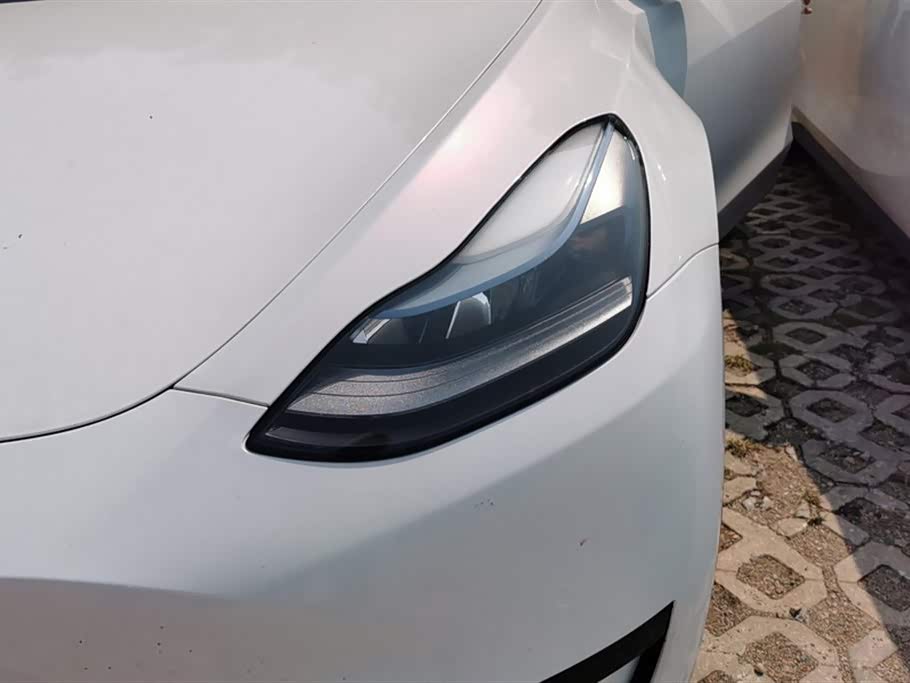 Tesla Model Y Tesla Model Y