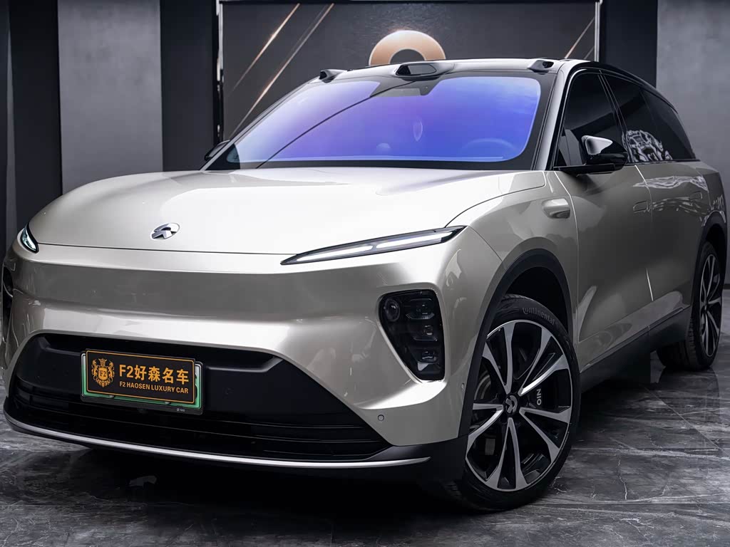 NIO ES8