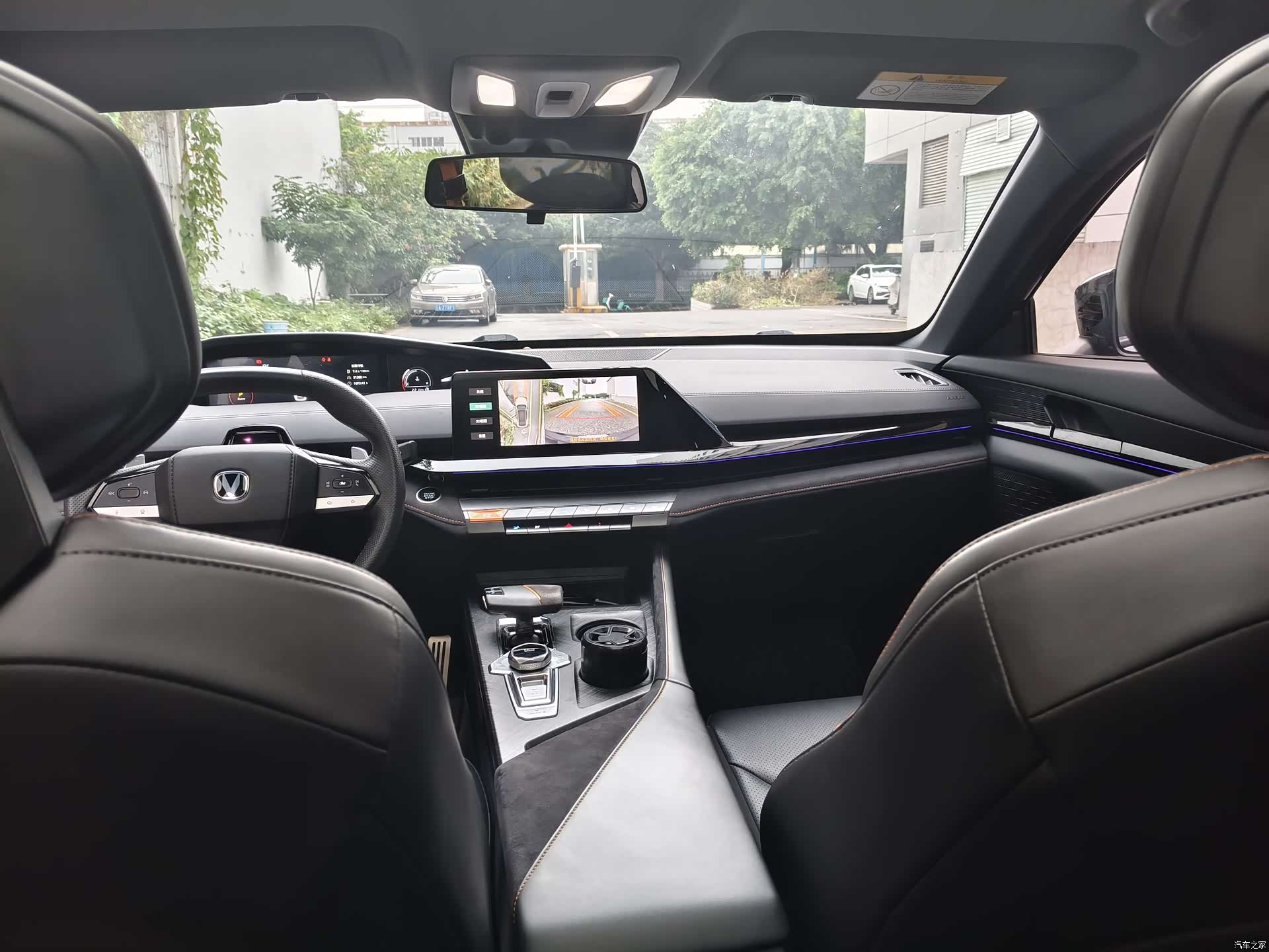 Changan UNI-V, 2022 14