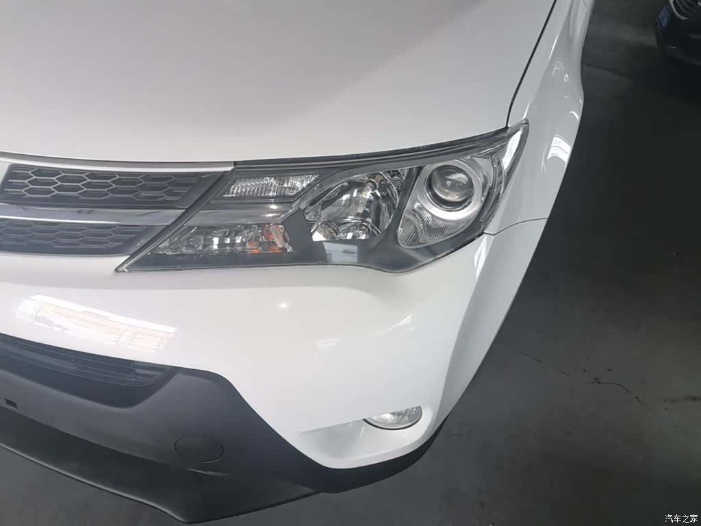 Toyota RAV4, 2014 24