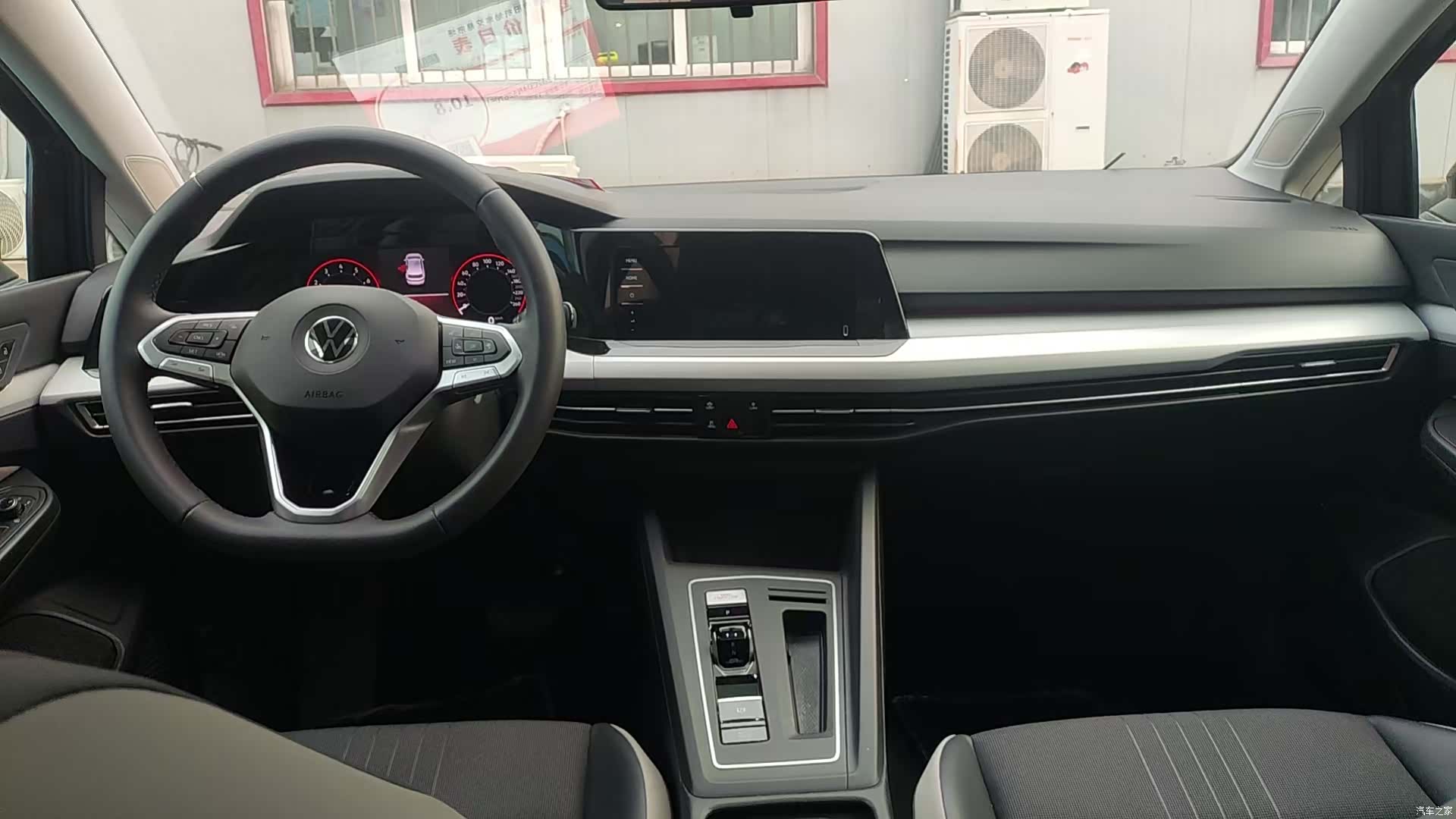 Volkswagen Golf, 2022 3