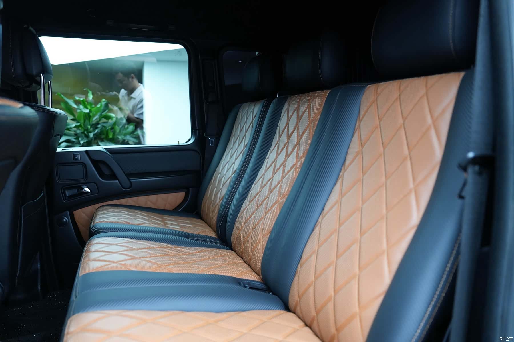 Mercedes-Benz G-Class, 2015 24