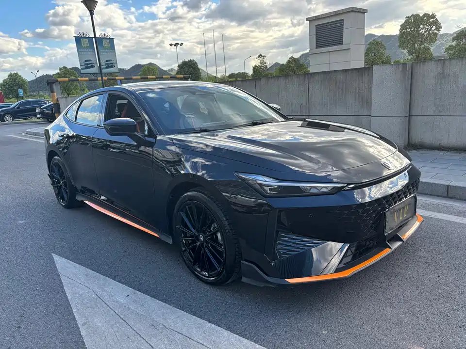 Changan UNI-V