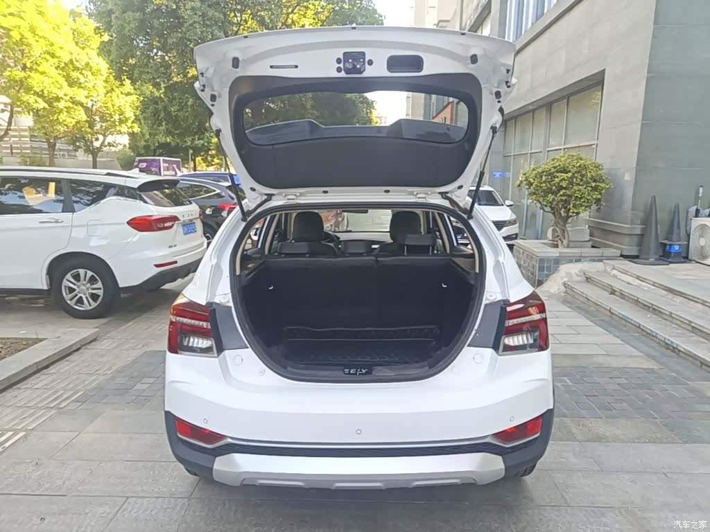 Geely S1, 2019 19