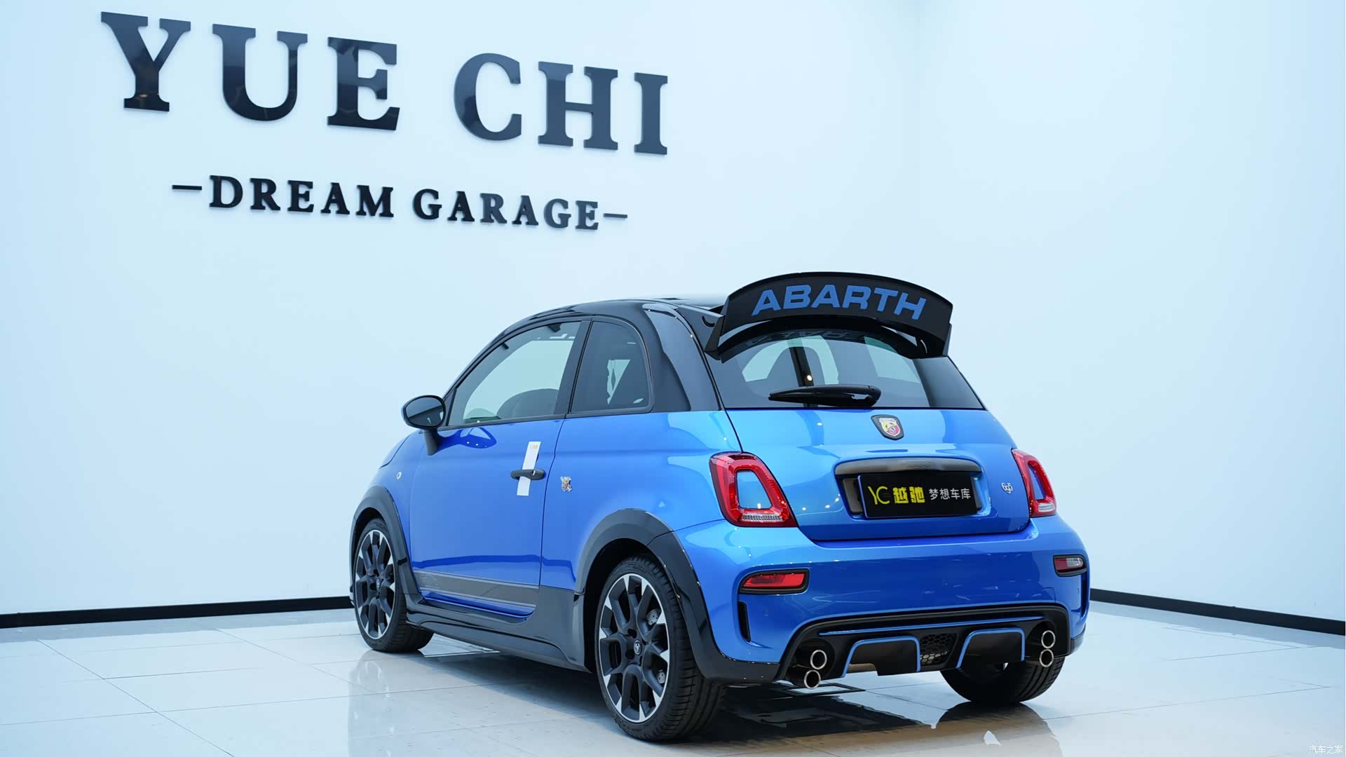 Abarth 695, 2024 все фото