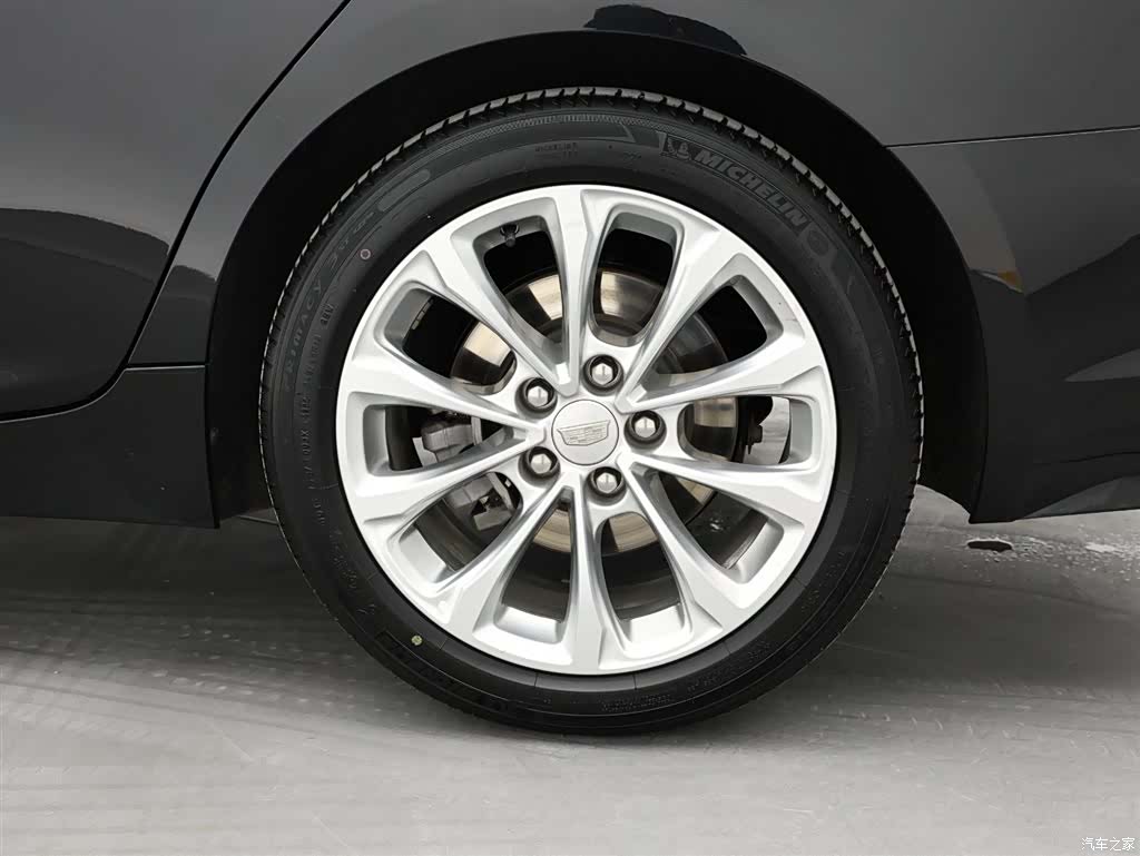 Cadillac CT5, 2023 9