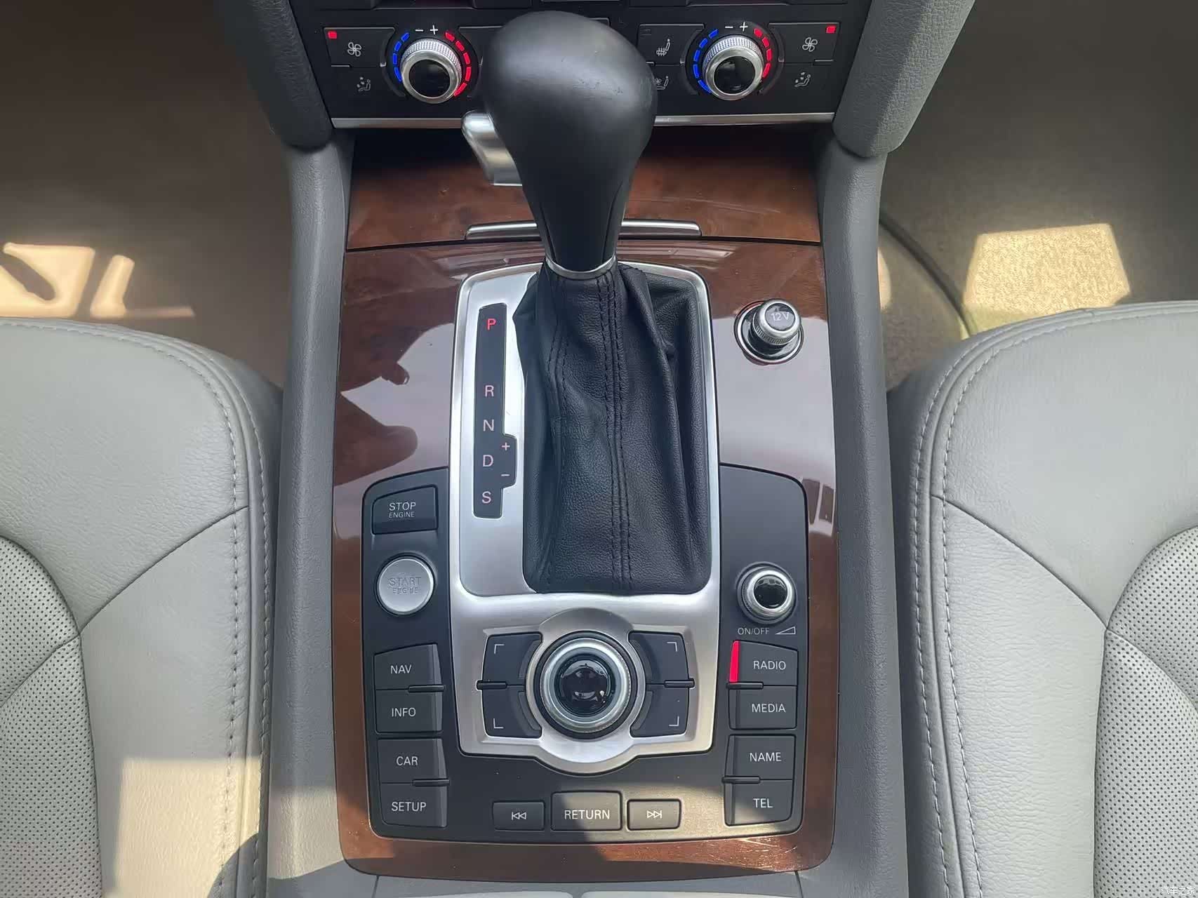 Audi Q7, 2010 21