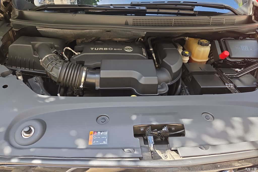 Buick GL8, 2024 10