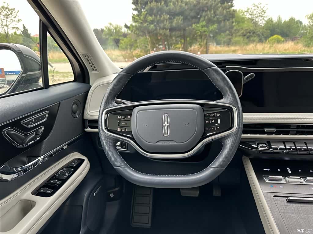 Lincoln Corsair, 2023 20
