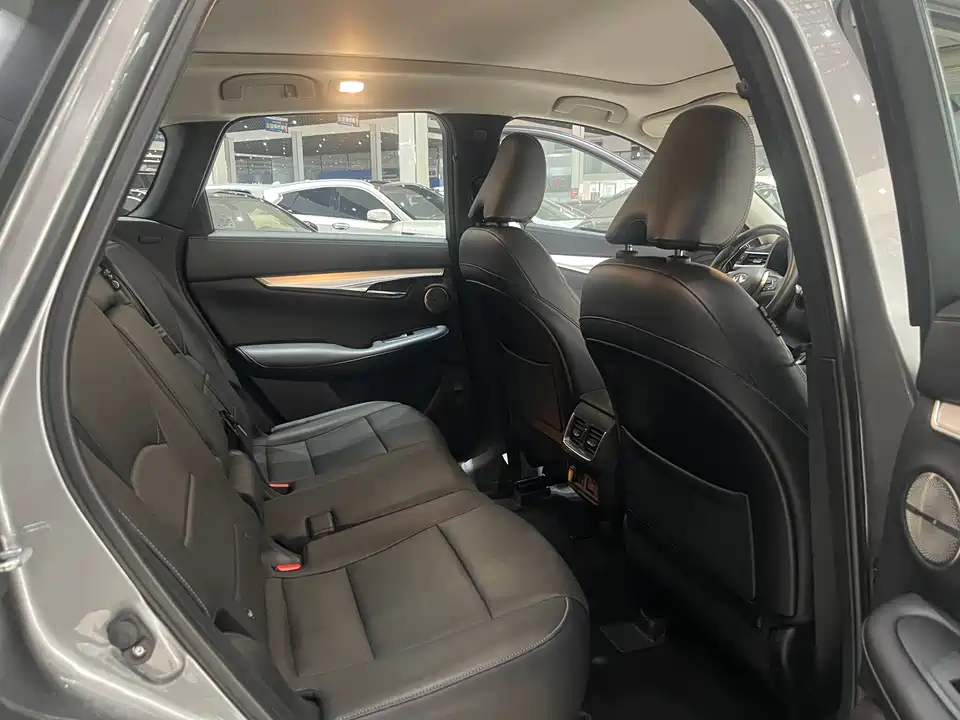 Infiniti QX50