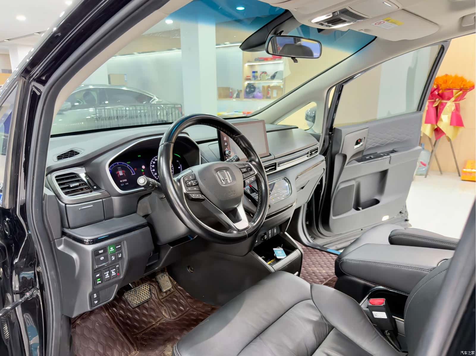 Honda Elysion, 2022 4