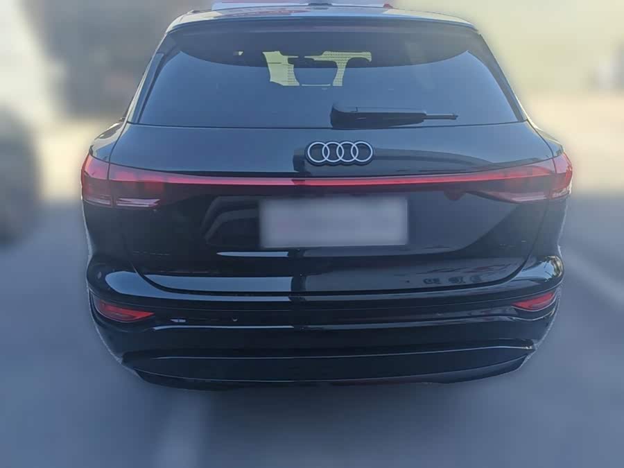 Audi Q6L e-tron 2025, фото 8
