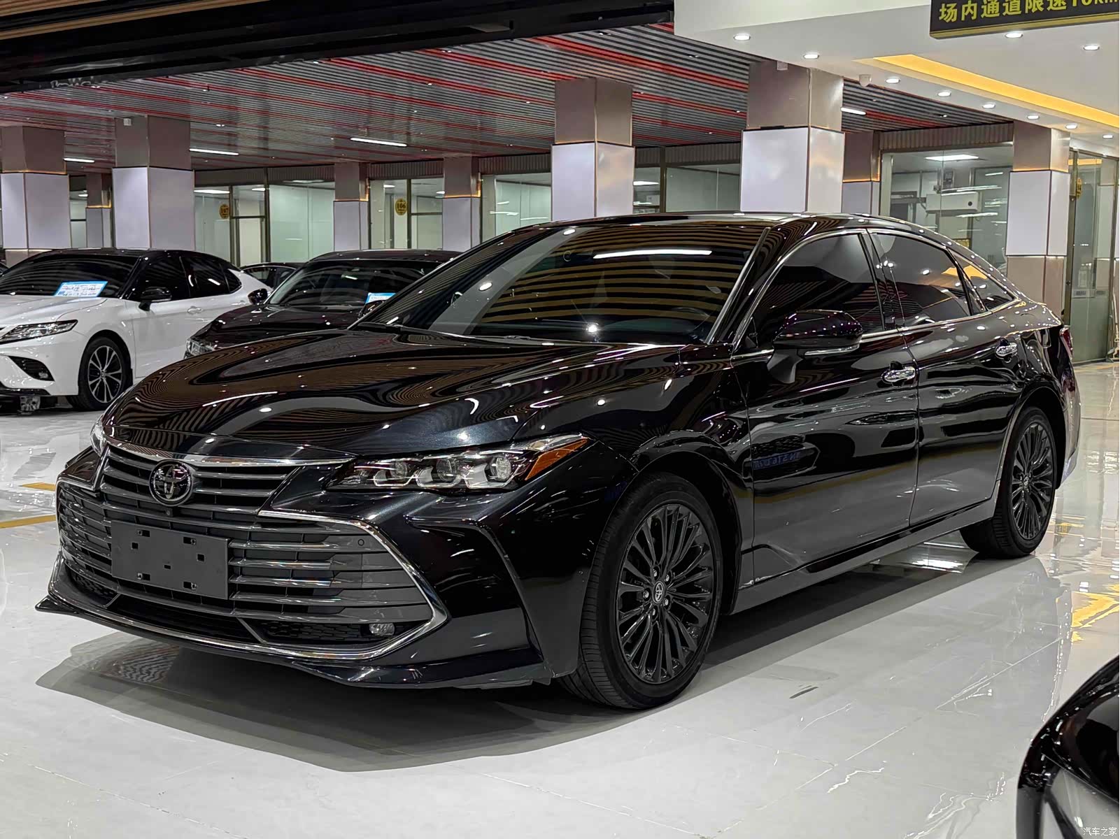 Toyota Avalon, 2019 1