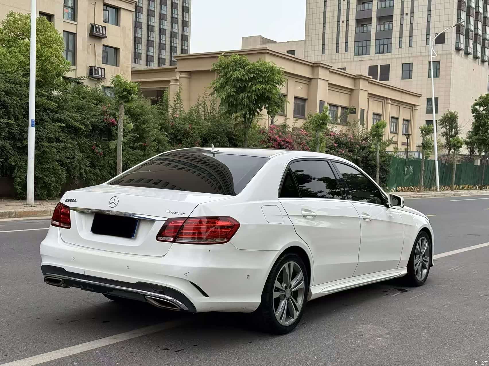Mercedes-Benz E-Class, 2016 4