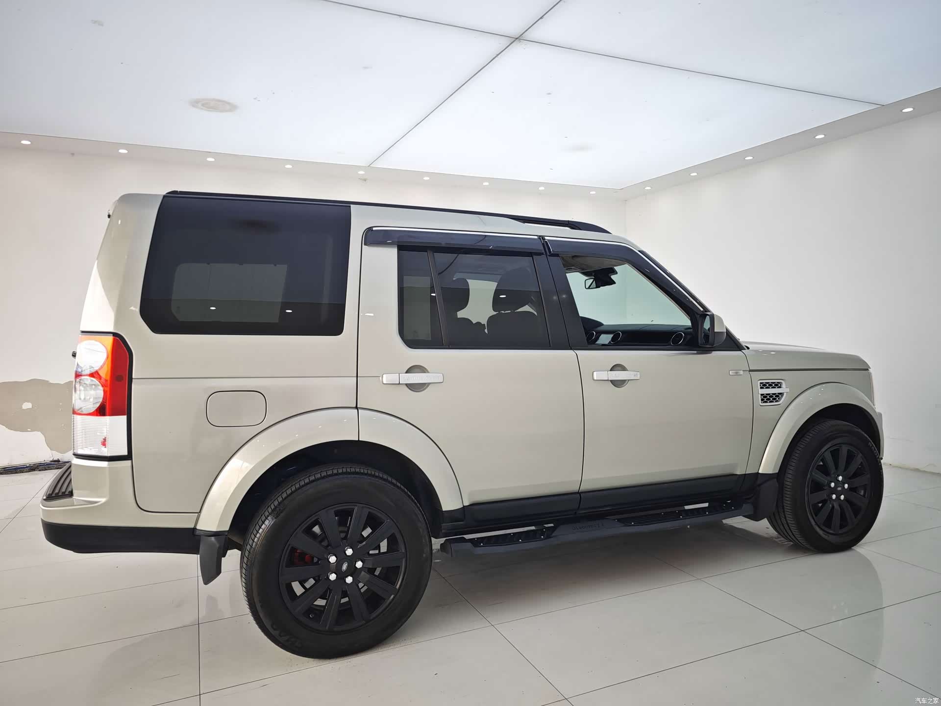 Land Rover Discovery, 2012 15