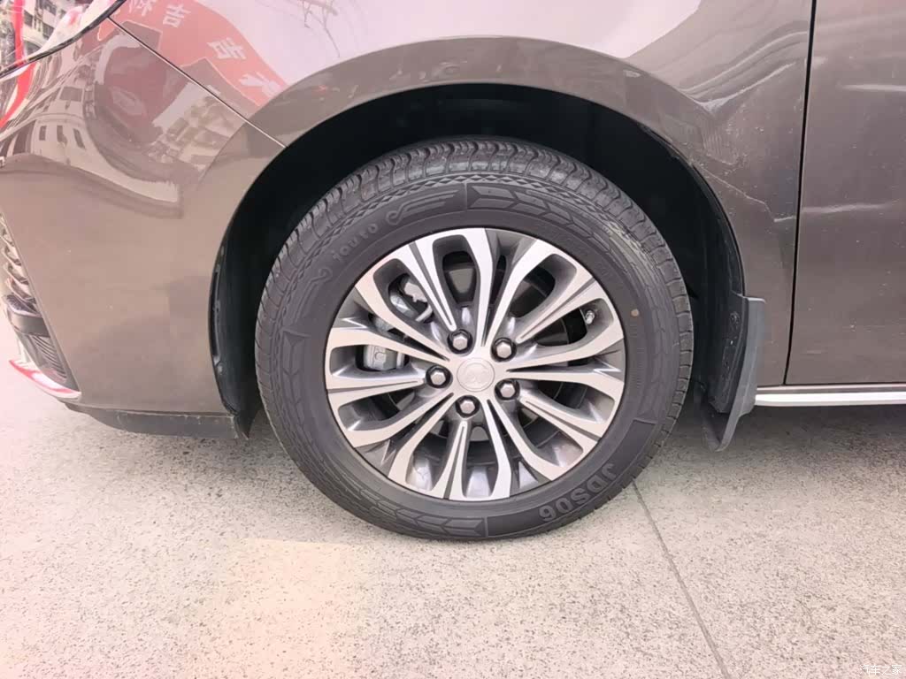 Buick GL8, 2023 23
