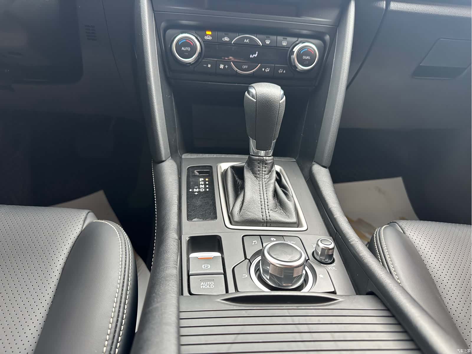 Mazda CX-4, 2021 10