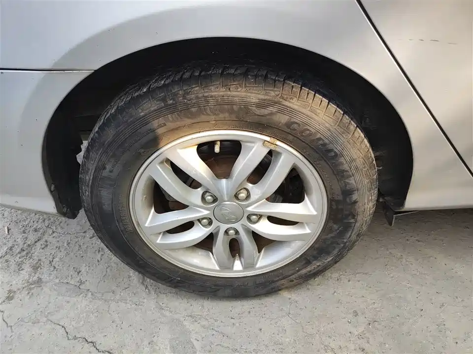 Hyundai Yuedong