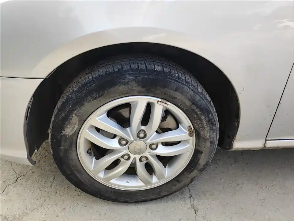 Hyundai Yuedong