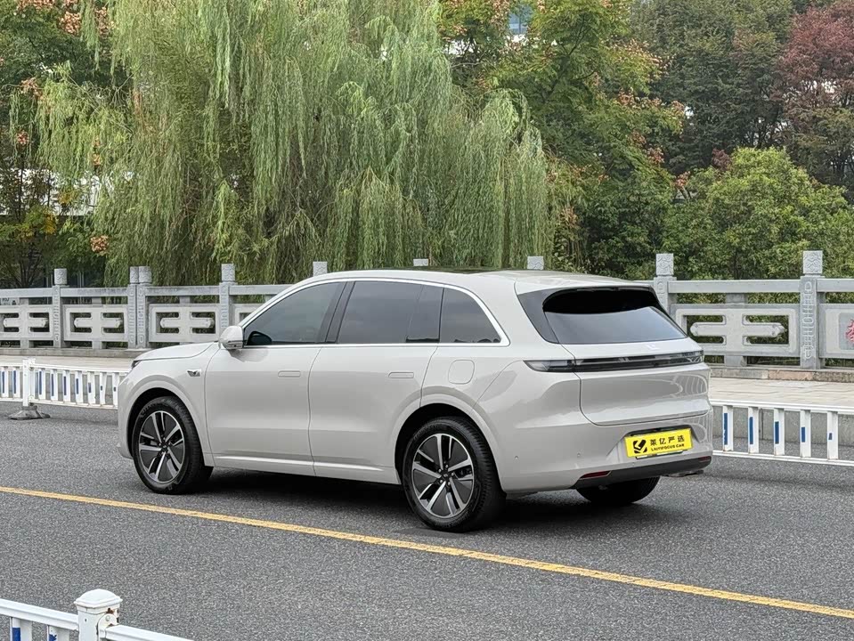 Li Auto Ideal L6
