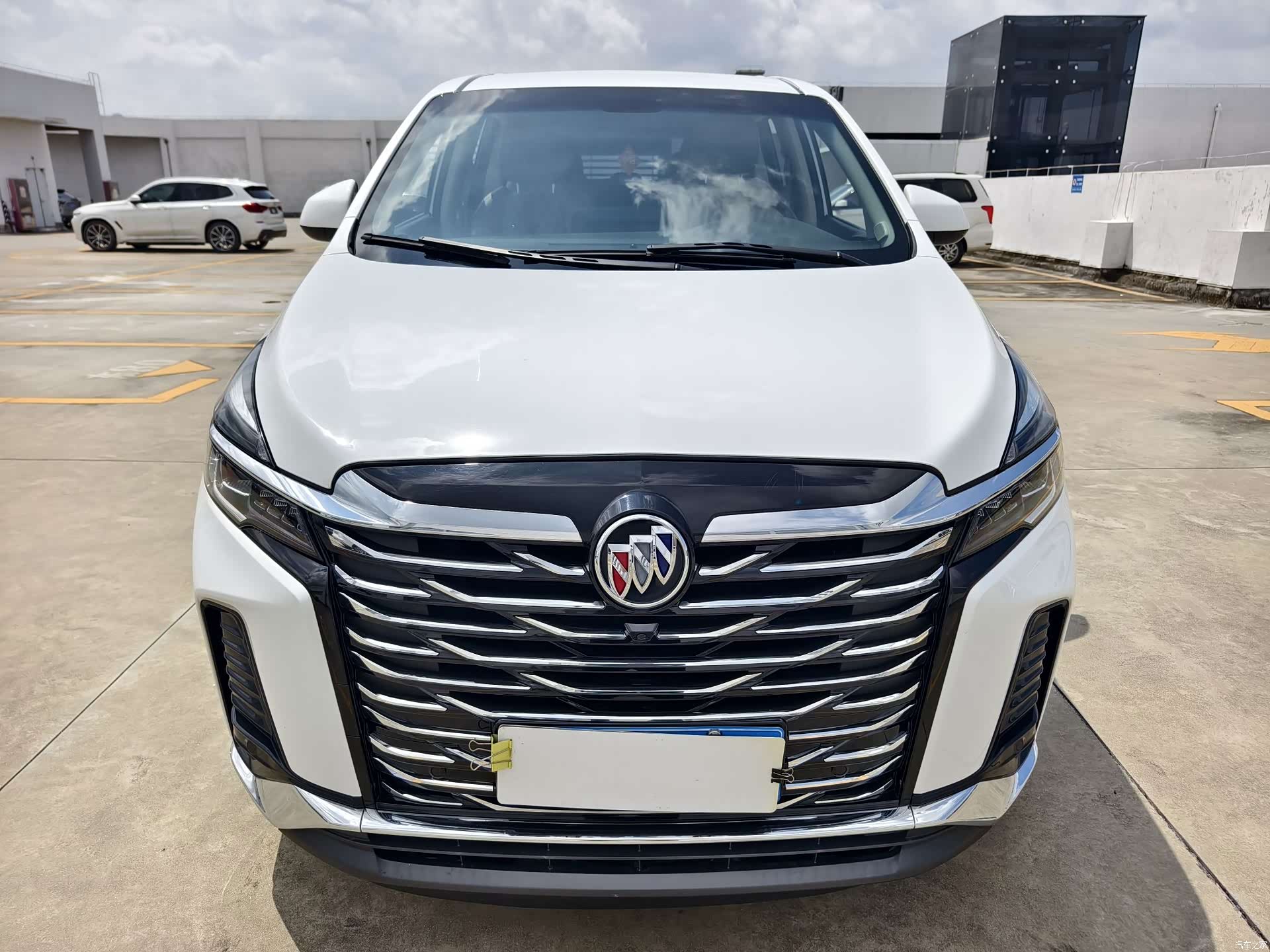 Buick GL8, 2023 2