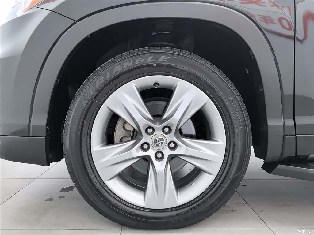 Toyota Highlander, 2016 17