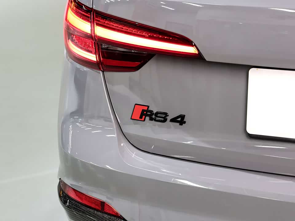 Audi RS 4