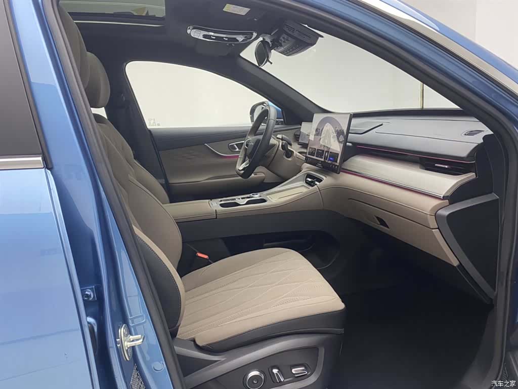 Chery Tiggo 8 Plus, 2025 17