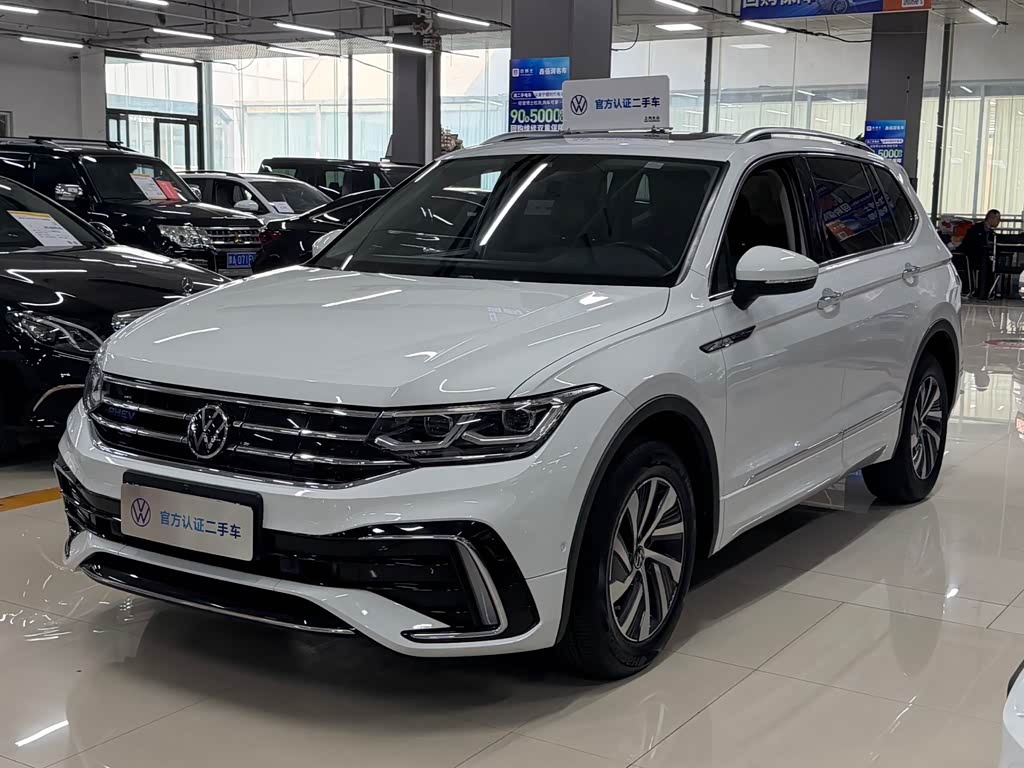 Volkswagen Tiguan L