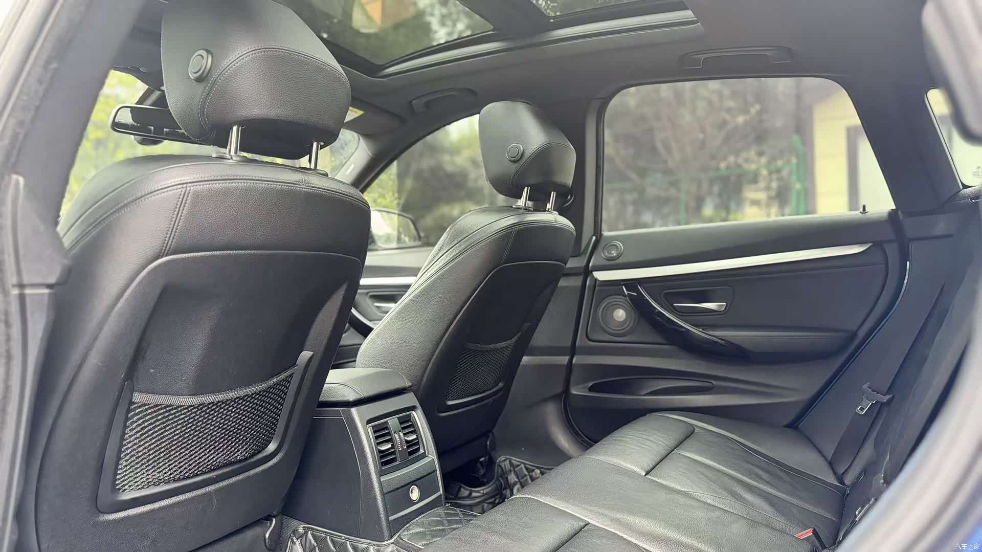 BMW 3 Series, 2019 все фото