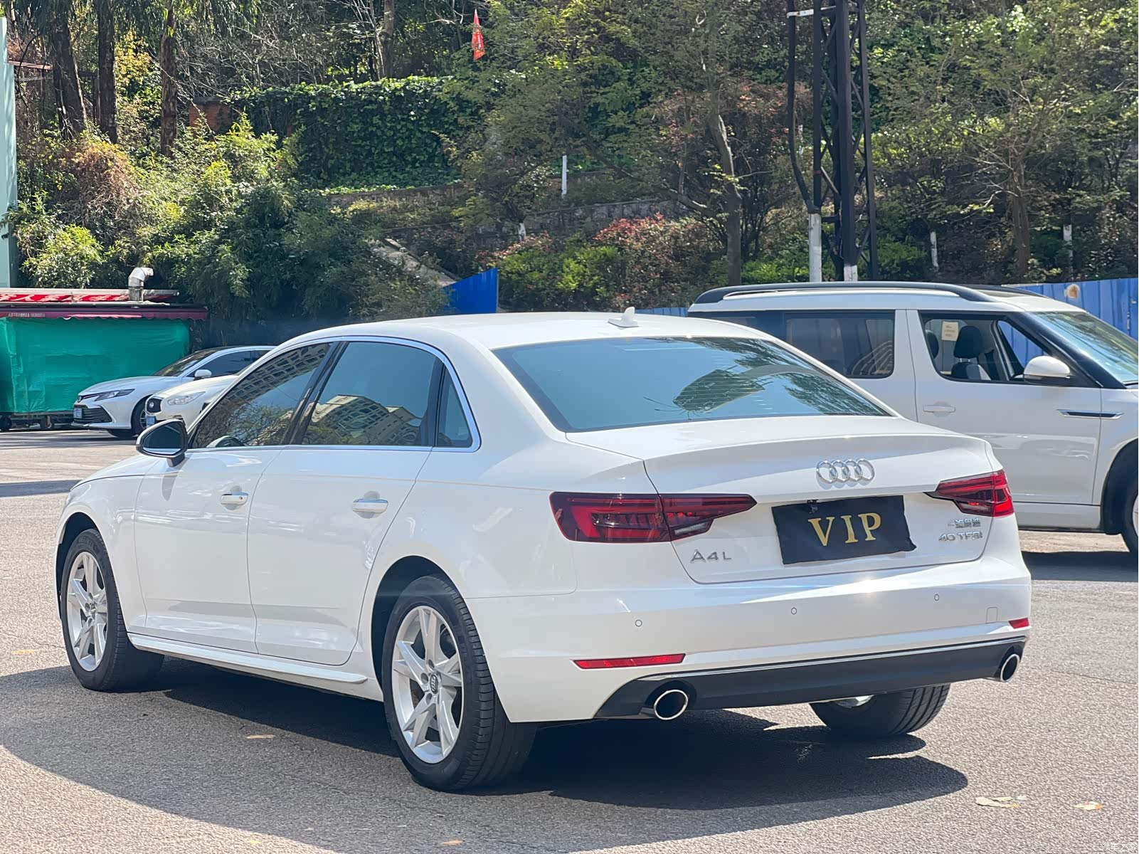 Audi A4L, 2018 7
