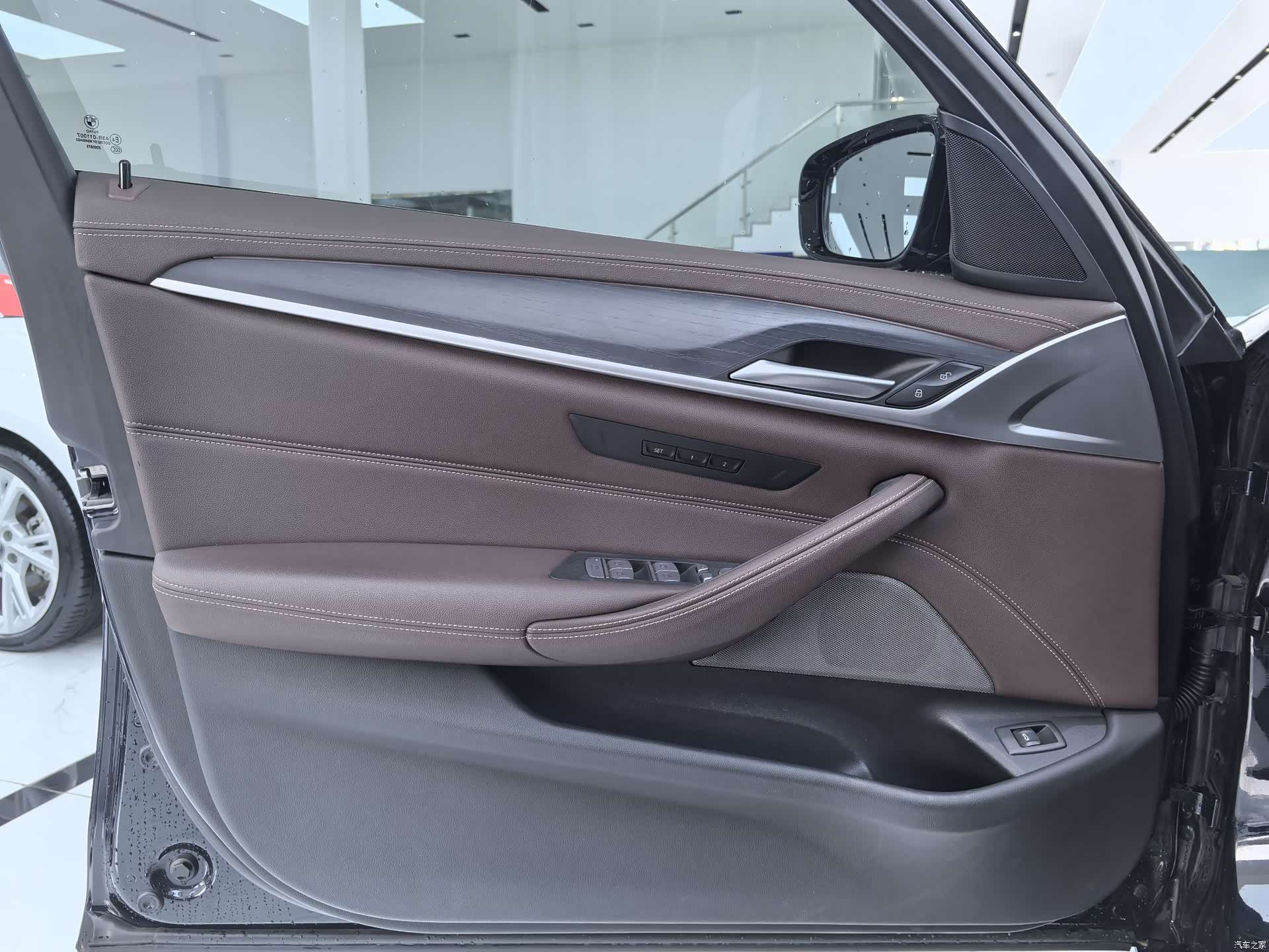 BMW 5 Series, 2023 9