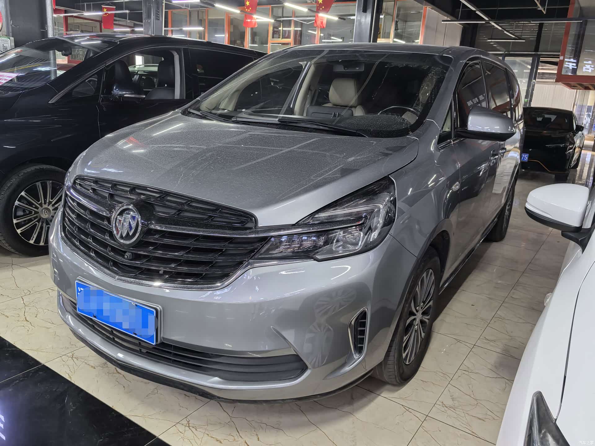 Buick GL8, 2023 1