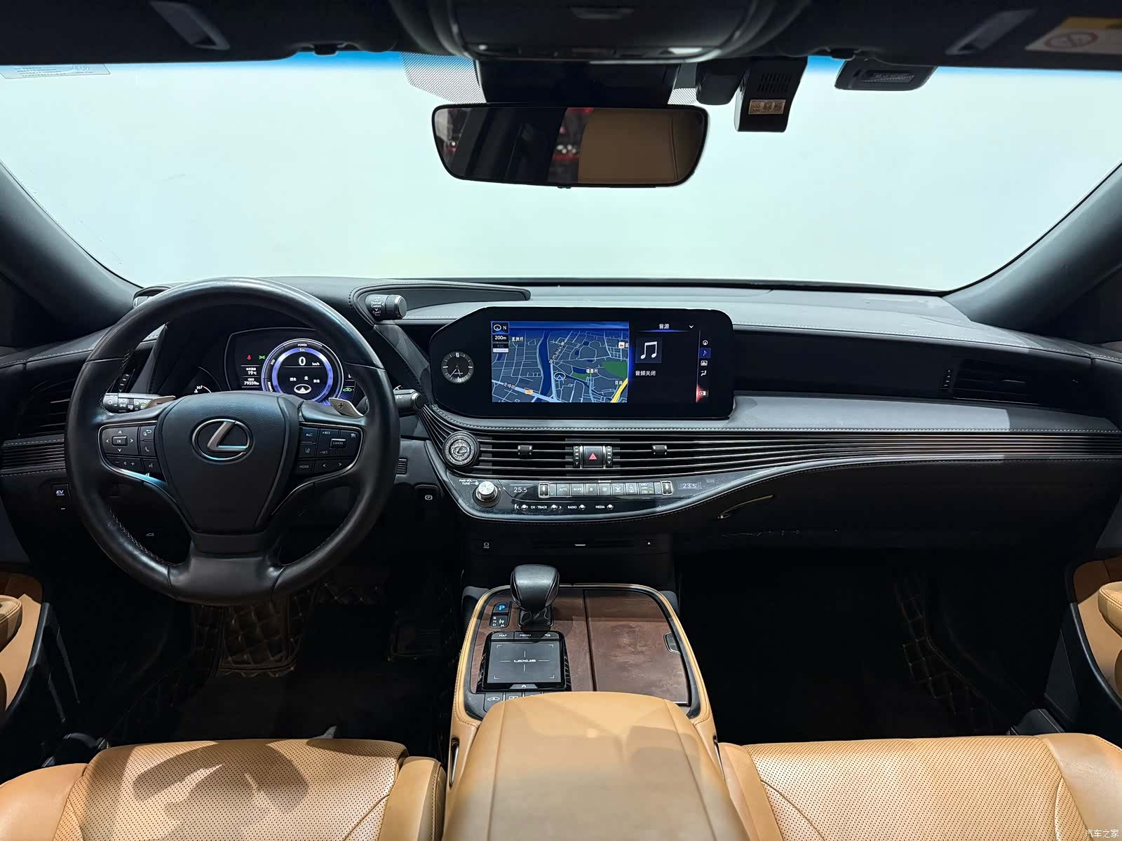Lexus LS, 2022 6
