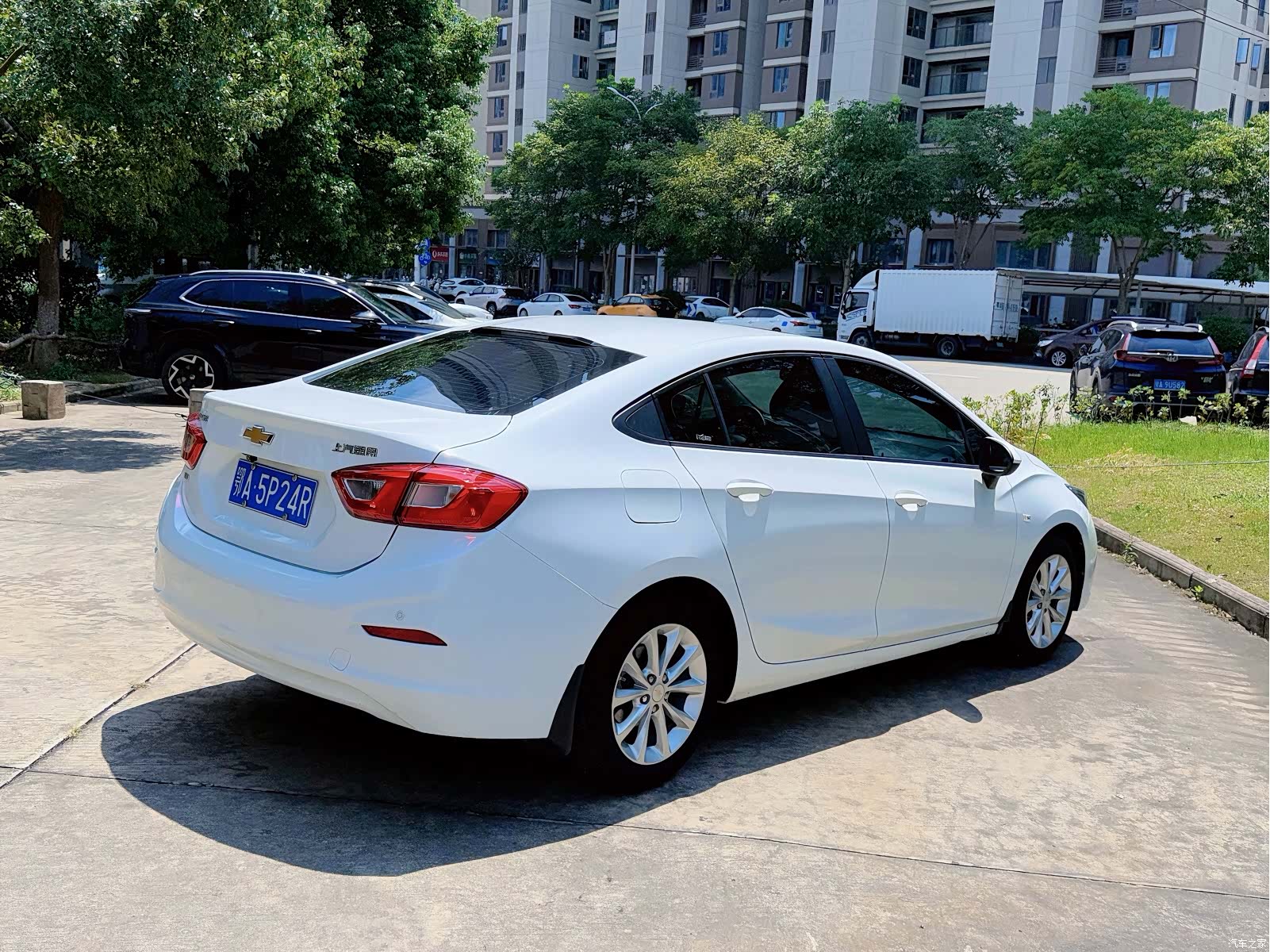 Chevrolet 320, 2018 6