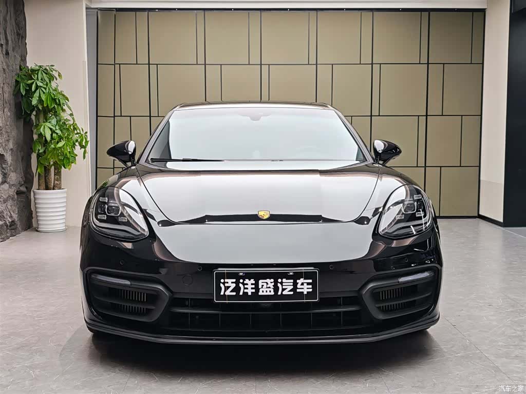 Porsche Panamera, 2024 2
