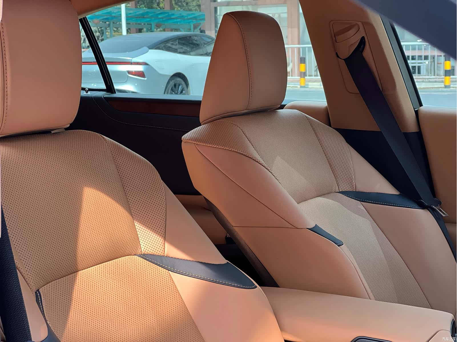 Lexus ES, 2023 19