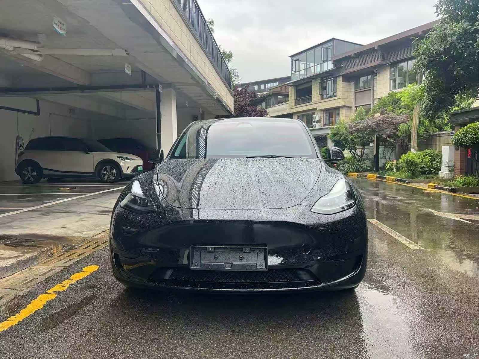 Tesla Model Y, 2022 1