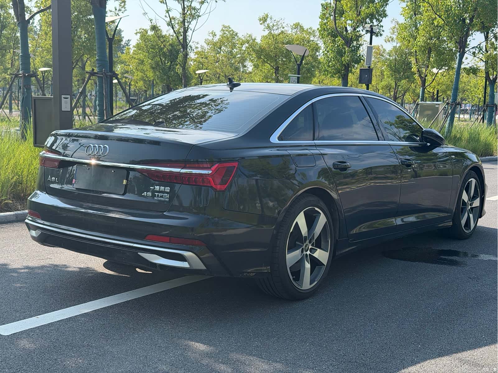 Audi A6L, 2022 9
