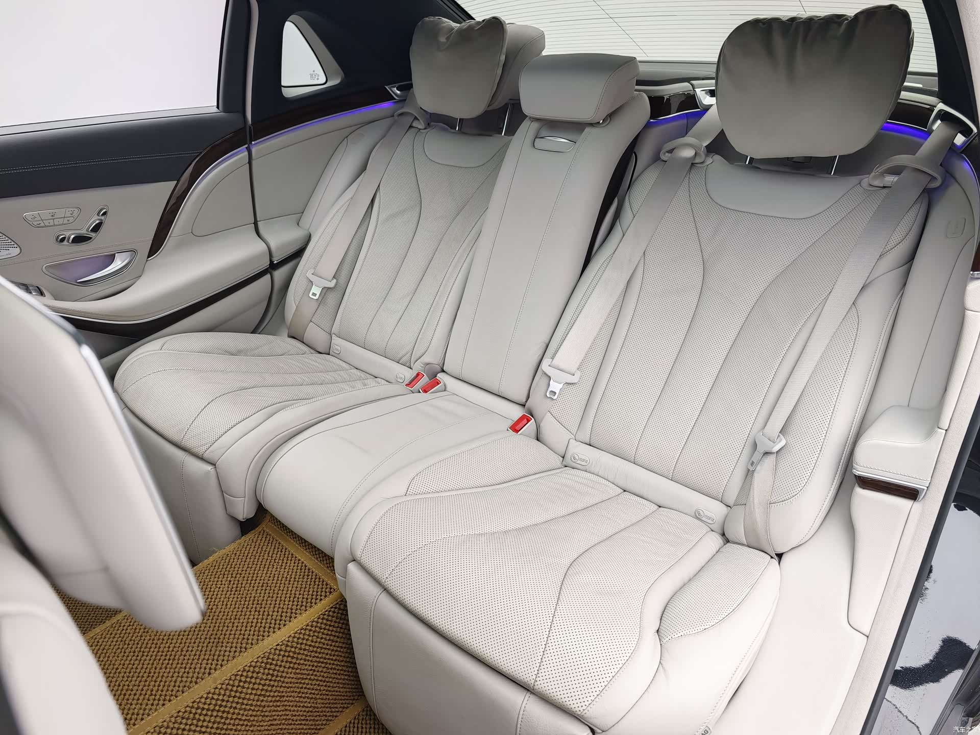 Maybach S-Class, 2016 13