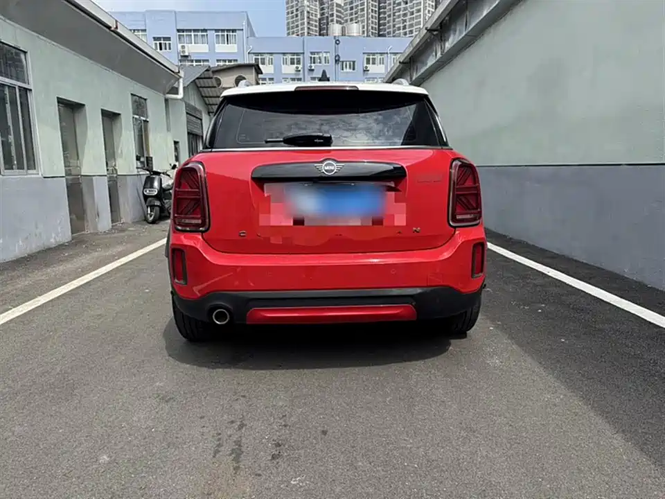 MINI COUNTRYMAN