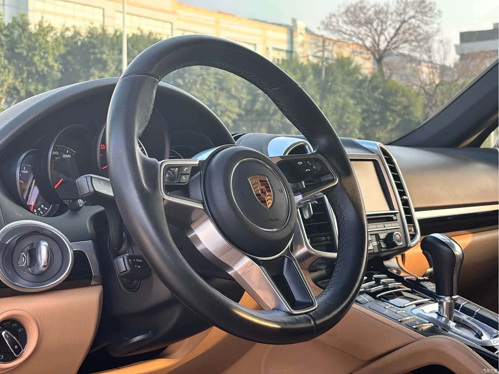 Porsche Cayenne, 2016 13