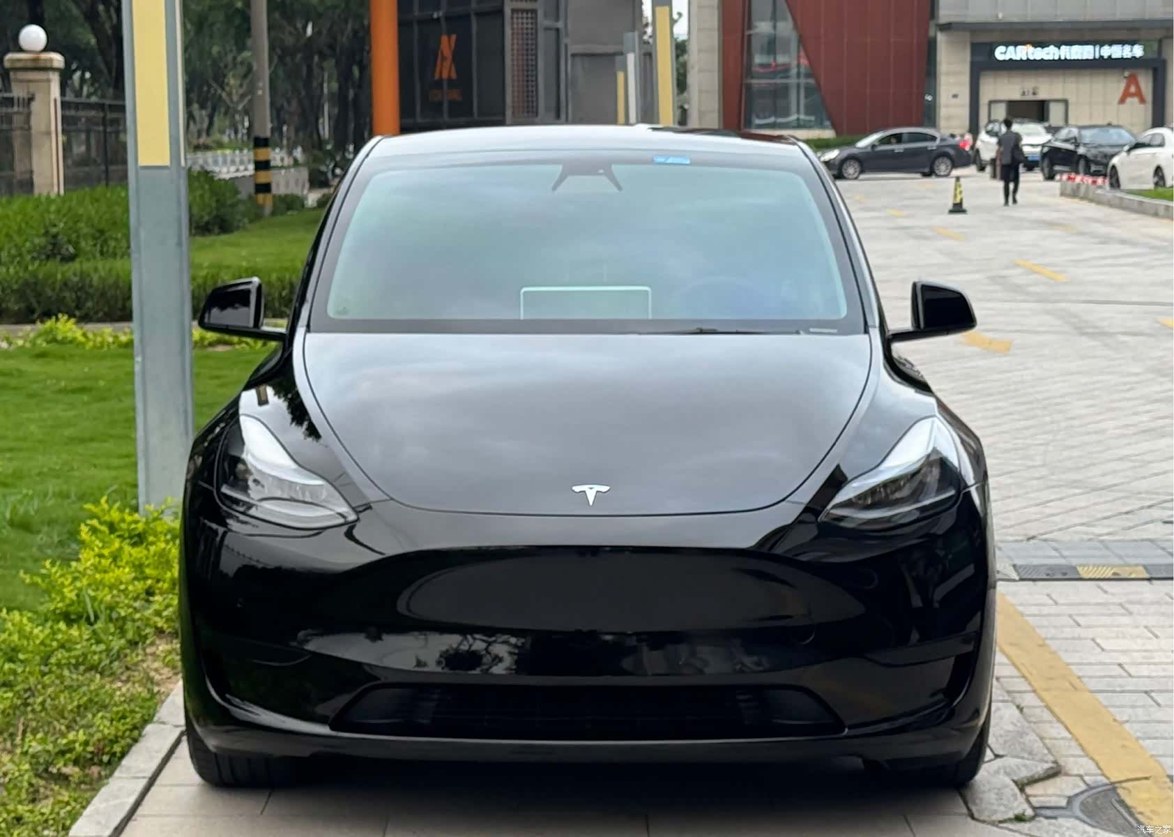 Tesla Model Y, 2022 2