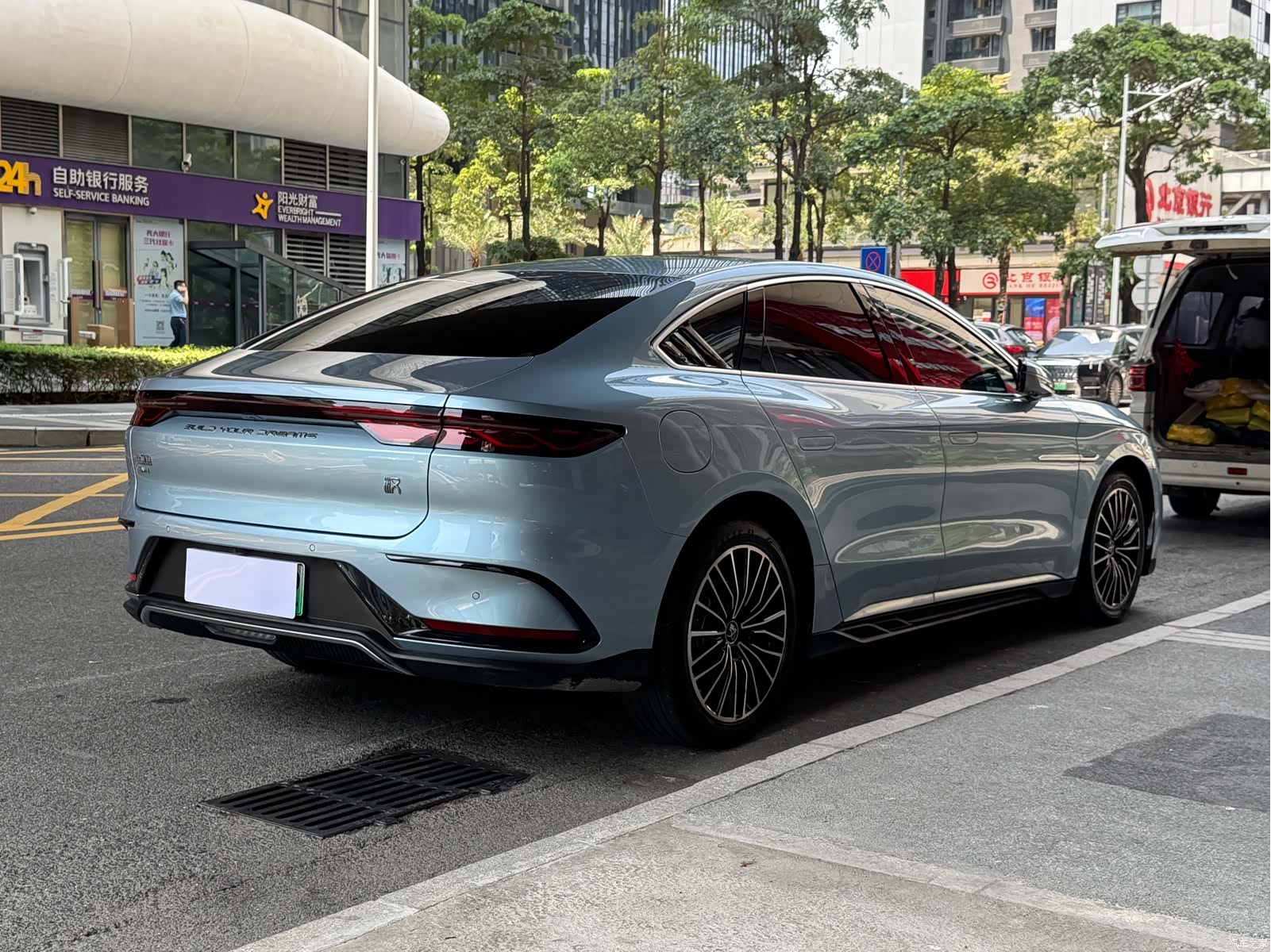 BYD Han, 2023 18