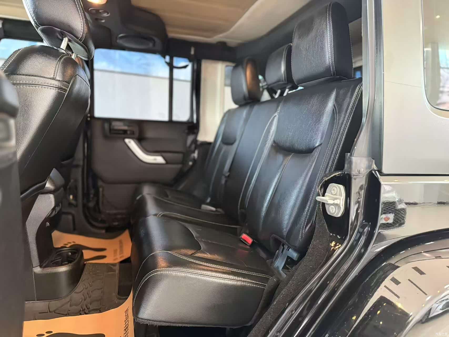 Jeep Wrangler, 2016 9
