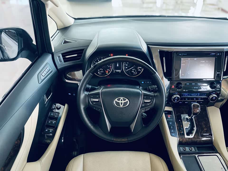 Toyota Elfa Toyota Elfa