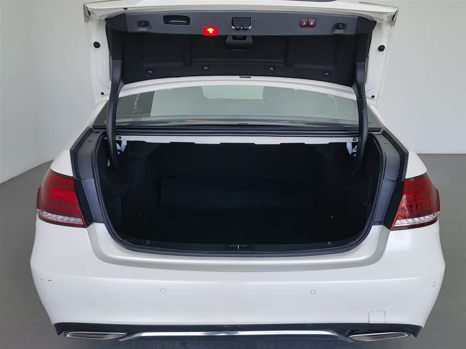 Mercedes-Benz E-class Mercedes-Benz E-class