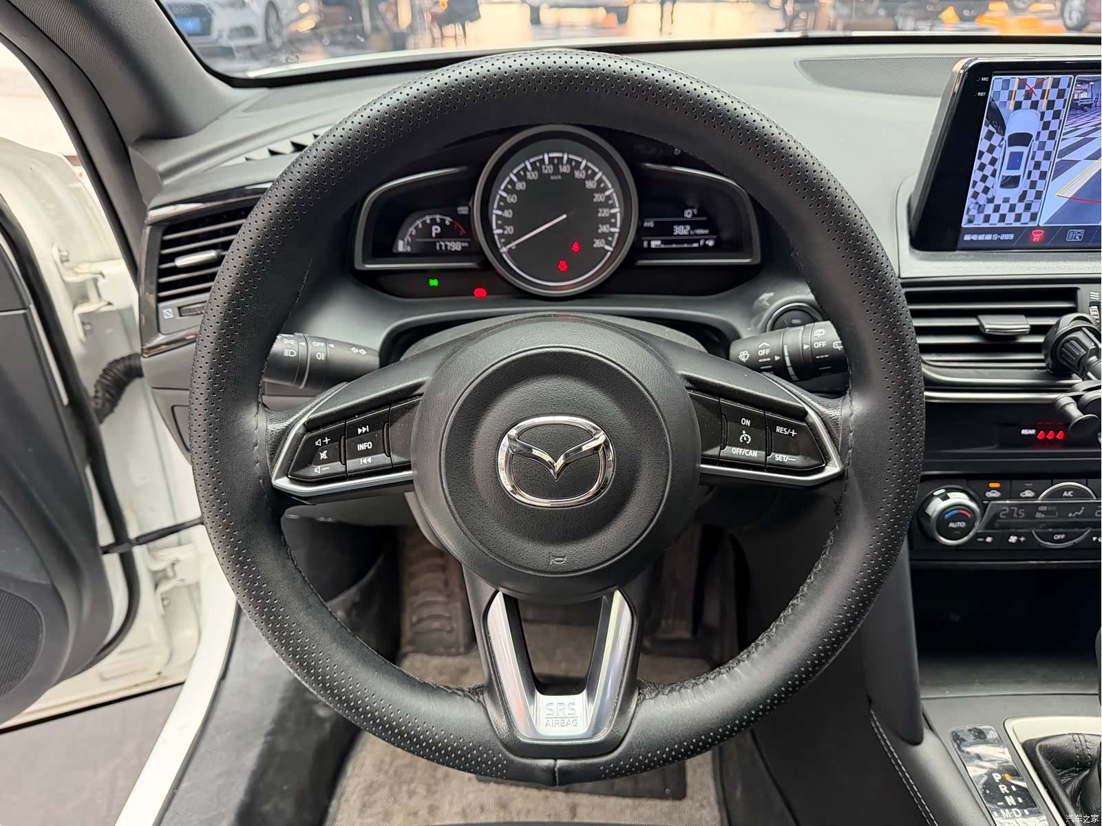 Mazda CX-4, 2023 7