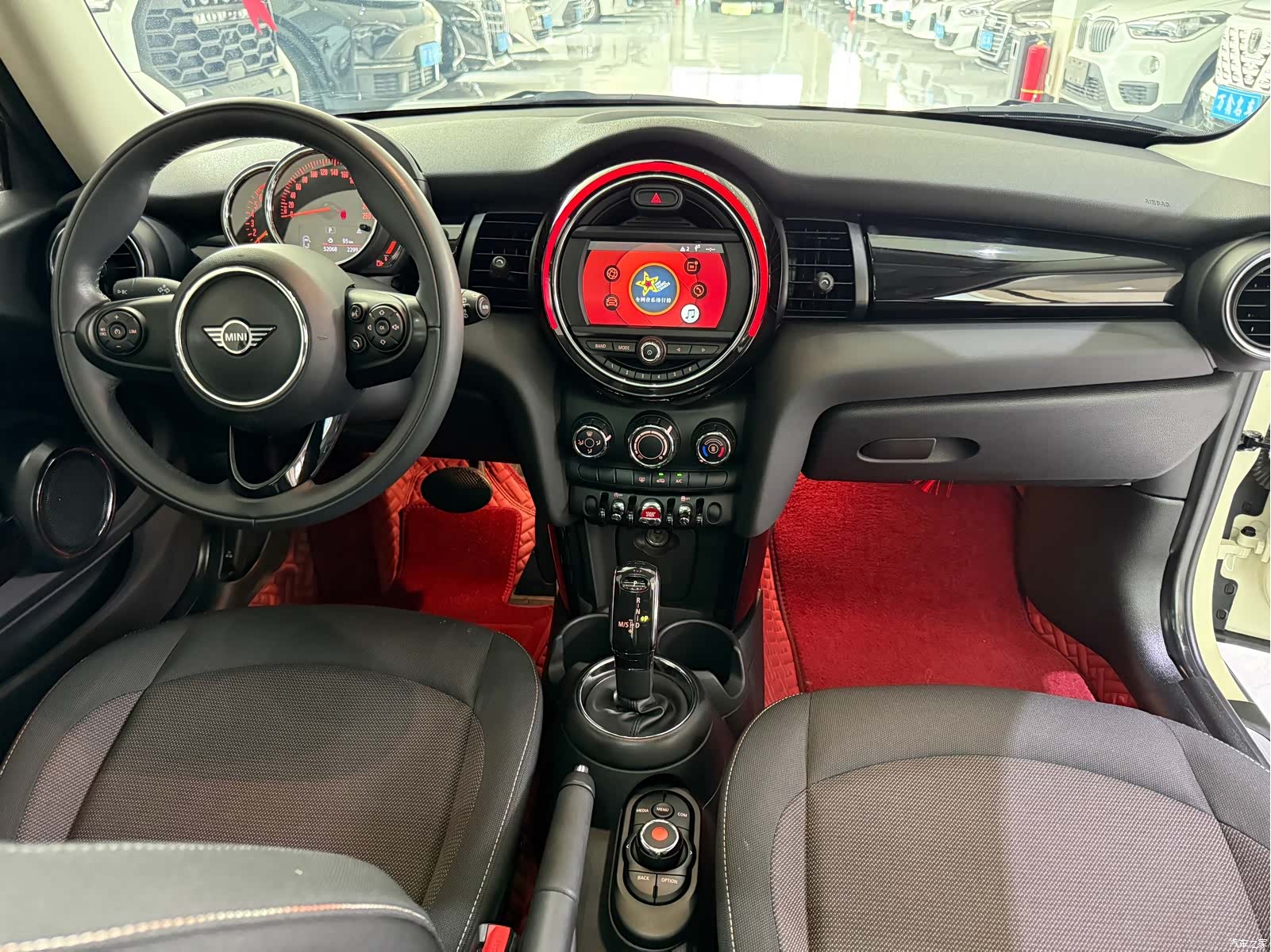Mini ONE, 2021 12