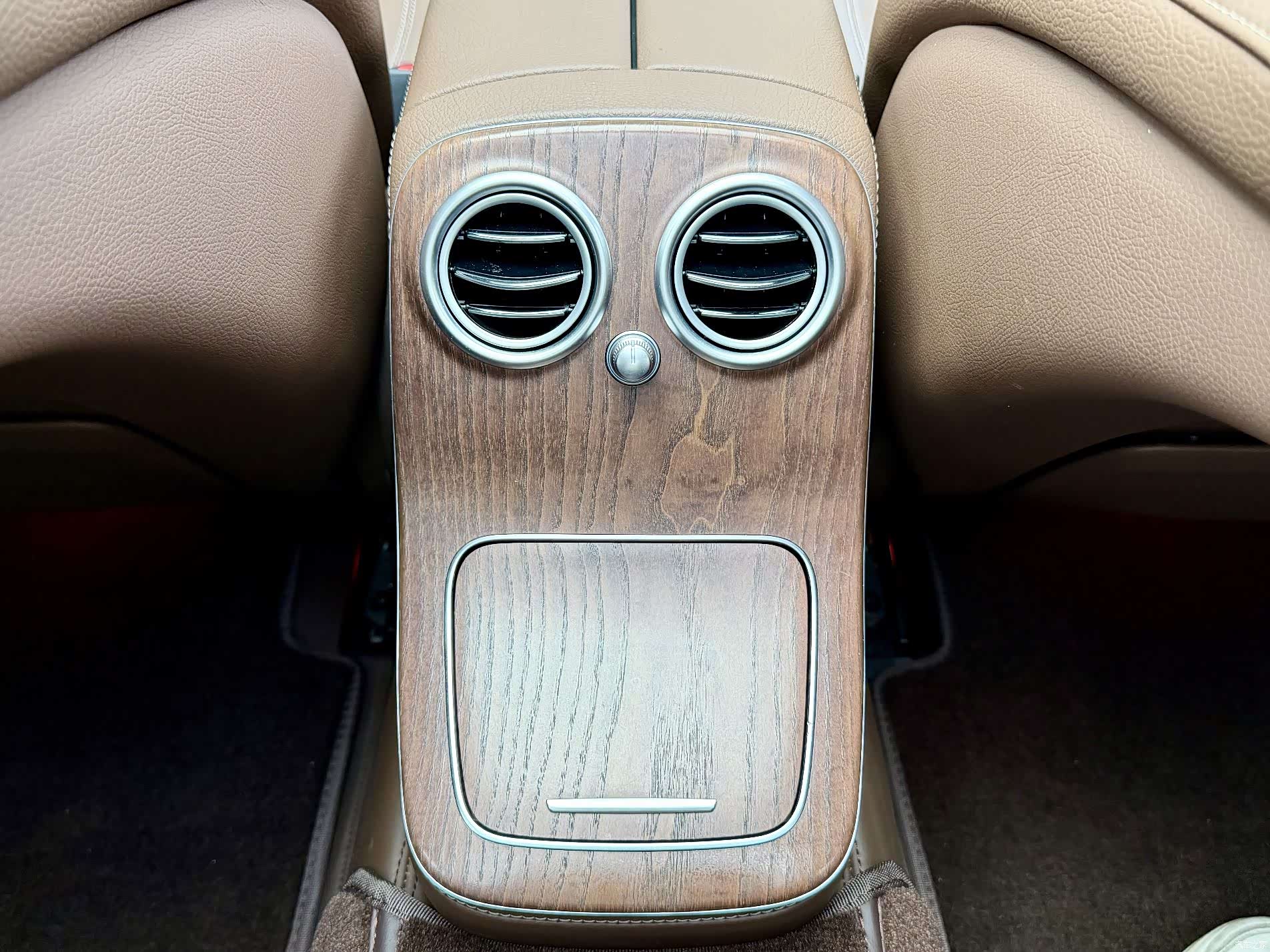 Mercedes-Benz E-Class, 2022 15